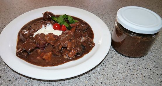 Gulasch Jägerart